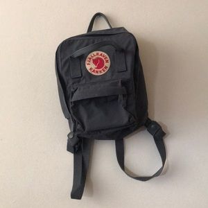 Fjallraven Kanken Mini Bag